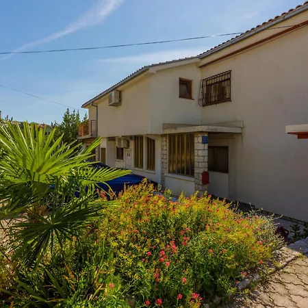 Buba Nona - Hr-08082-01 By Interhome Appartement Crikvenica
